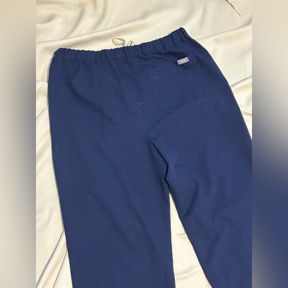 Figs Men’s Pisco Basic Scrub Pants in Navy - S - Picture 8 of 10